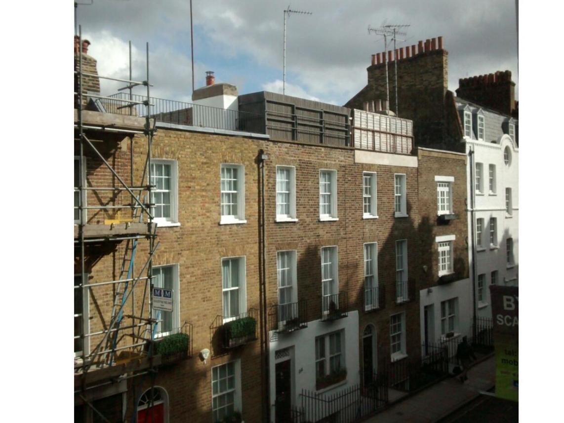 Central London Flat. Georgian Terrace. Bright. Стая снимка